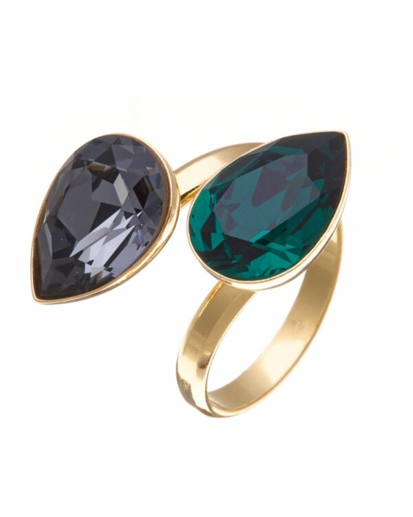 Crystal Silver Night & Emerald Ring - Elegant ring featuring shimmering crystals and a radiant emerald gemstone, perfect for adding sophistication to any attire